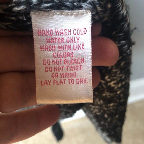 Derek Heart Cardigan Vest w/ attached scarf Sz Med - Picture 5 of 9